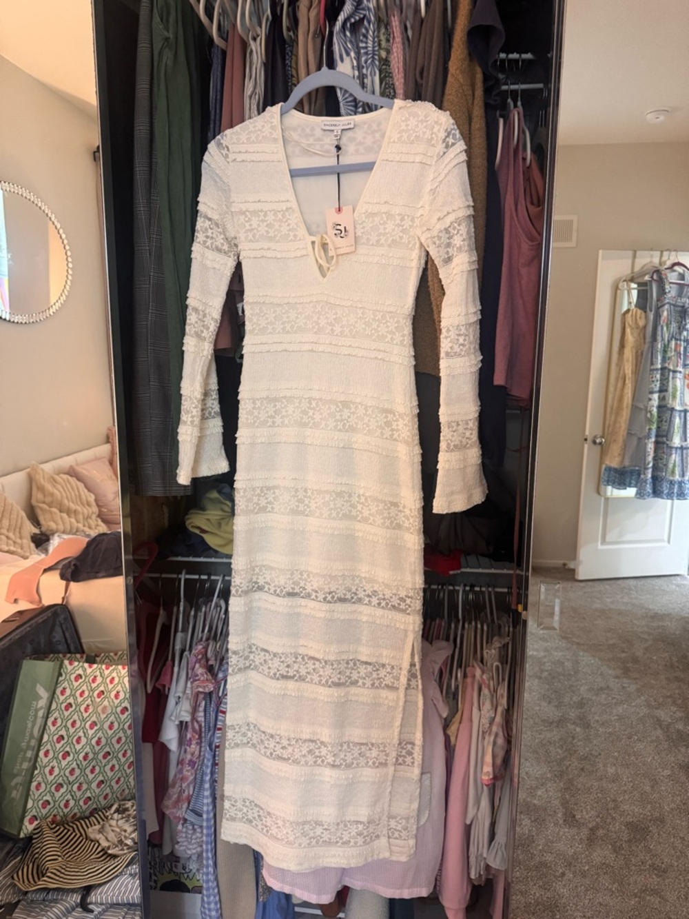 Sincerly Jules Cream Lace V-Neck Women's Dress